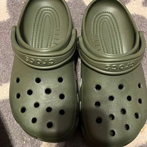 brand new crocs
